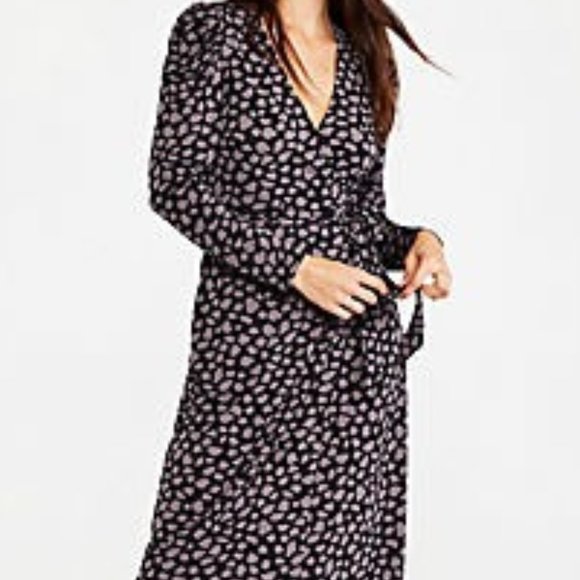 Ann Taylor Black Giraffe Print Matte Jersey Wrap Dress - Picture 1 of 6